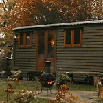 Shepherds Hut 아파트 *