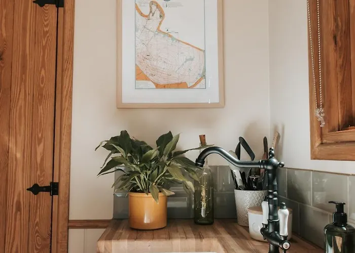 Shepherds Hut Apartment *